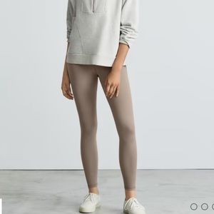 Everlane 24/7 Perform Leggings
